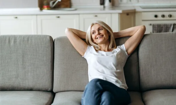 imgi_10_woman-on-couch